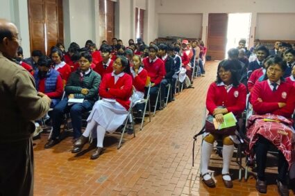El Área de Educación estuvo presente en la Diócesis de Oruro para compartir la Política de Salvaguarda de la CEB con la Comunidad Educativa