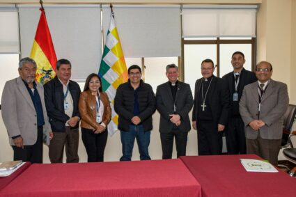 Iglesia Católica y Ministerio de Educación en reunión de coordinación por el tema del Convenio Sectorial de Educación